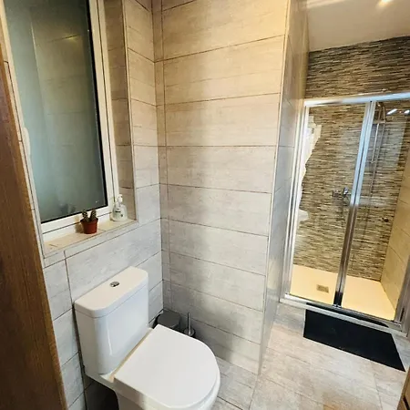 Charming 2 Bedroom Near Psci2-1 Sliema
