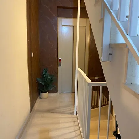 Charming 2 Bedroom Near Psci2-1 *