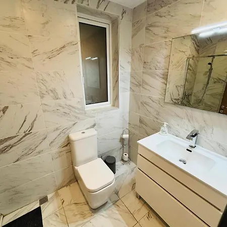 Charming 2 Bedroom Near Psci2-1 Sliema