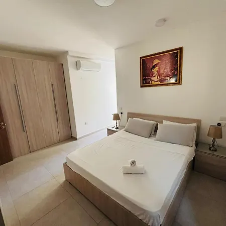 Charming 2 Bedroom Near Psci2-1 * Sliema